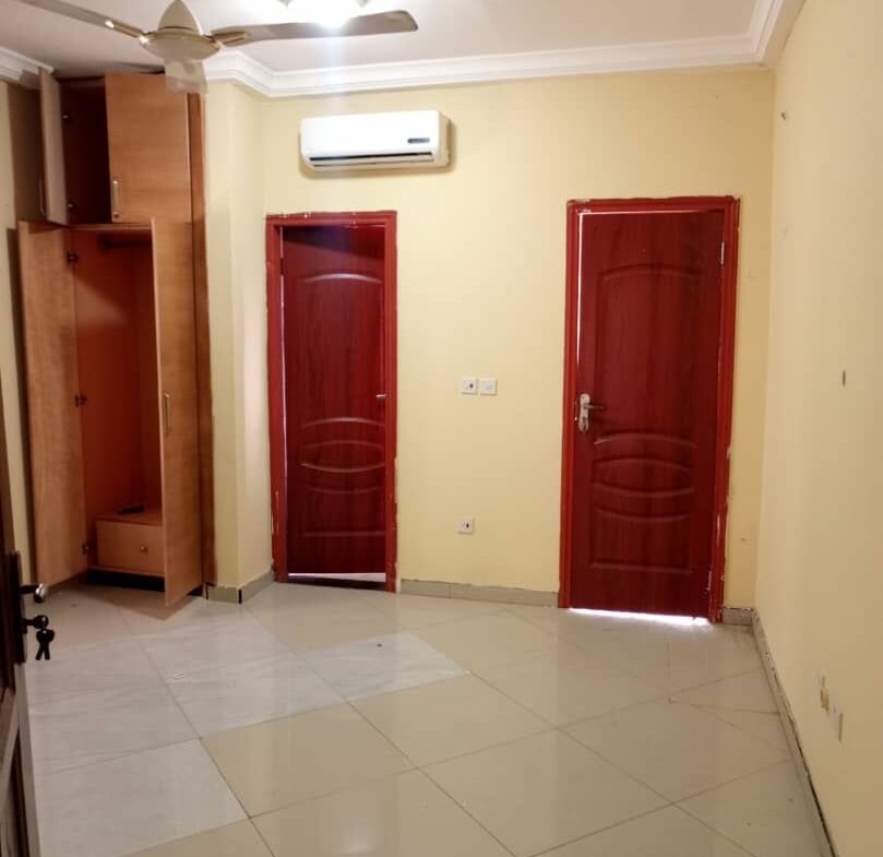 3 bedrooms en-suite apartment at Westland Police Station
